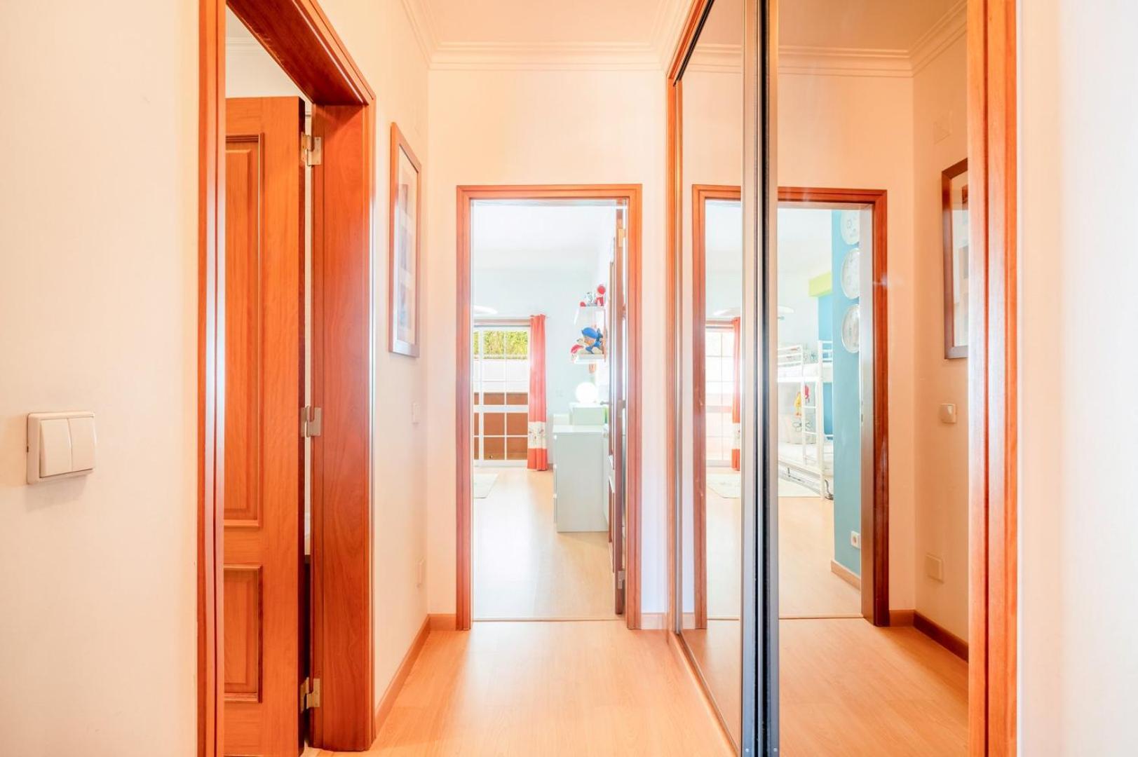 Guestready - Spacious Residence In Oeiras Barcarena Kültér fotó