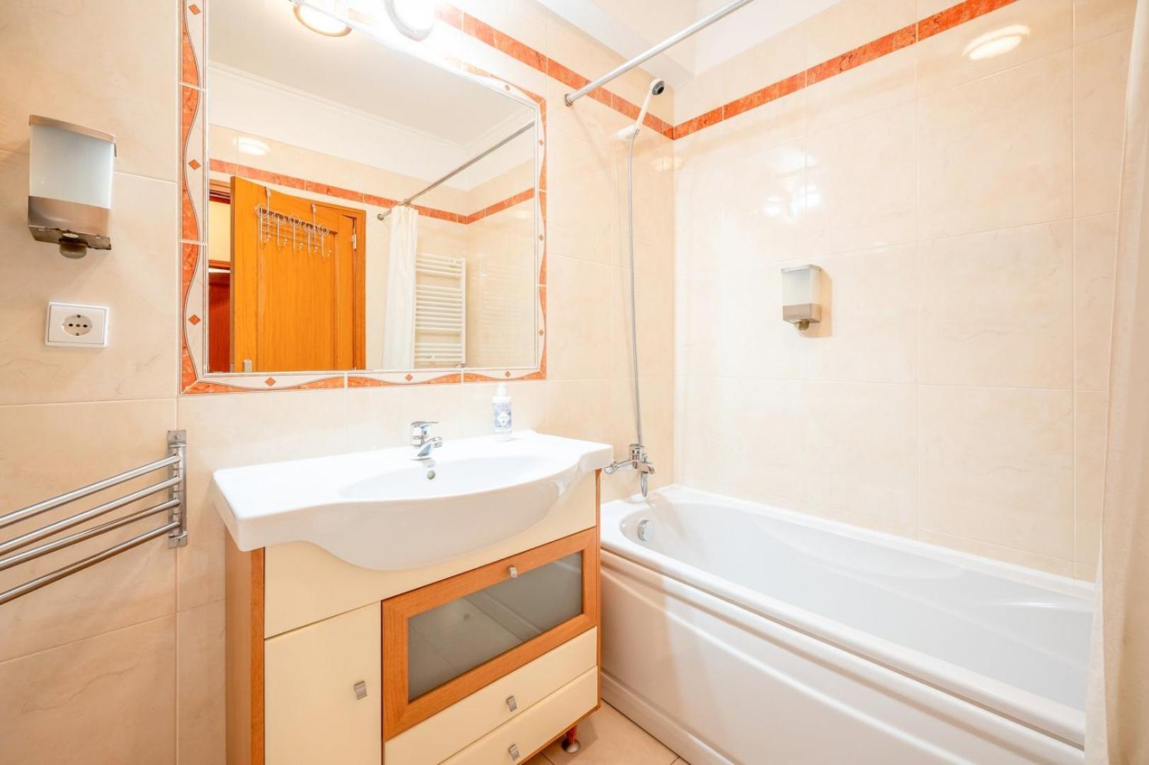 Guestready - Spacious Residence In Oeiras Barcarena Kültér fotó